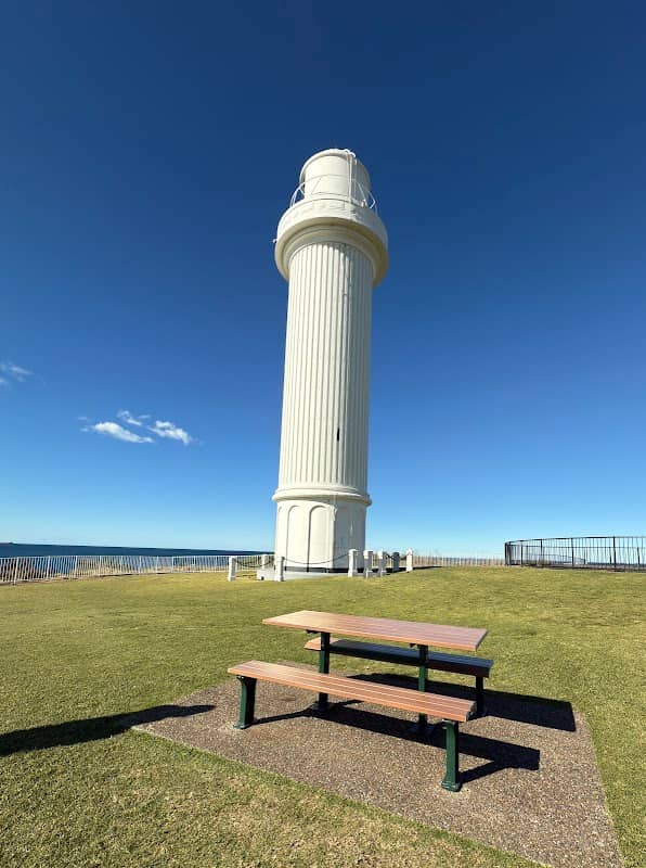 Wollongong Breakwater Lighthouse - Image 1