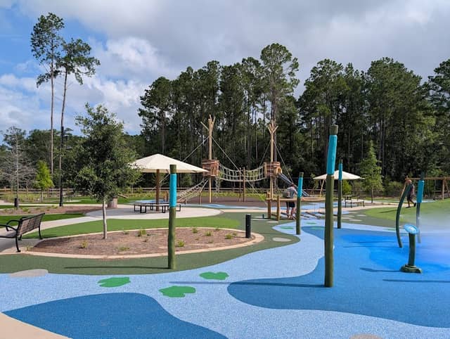 New Riverside Barn Park - Image 1