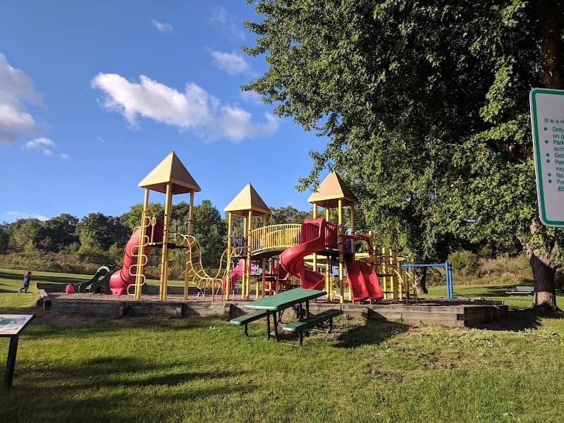 Schwarz Pond Park - Image 1