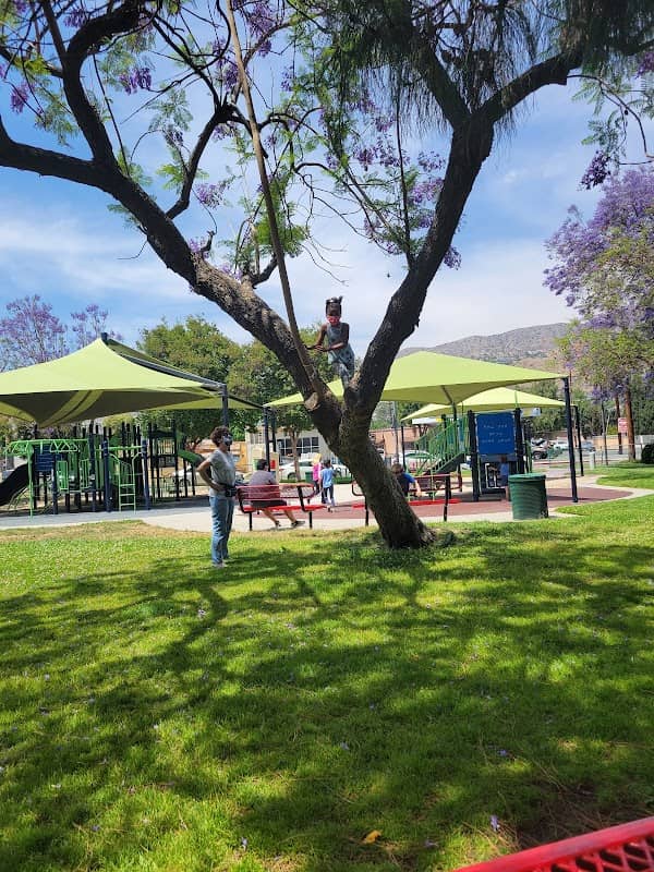 Earthwalk Park - Image 1