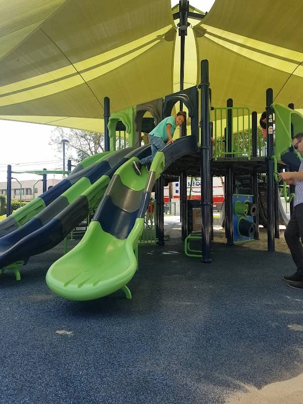 Earthwalk Park - Image 2