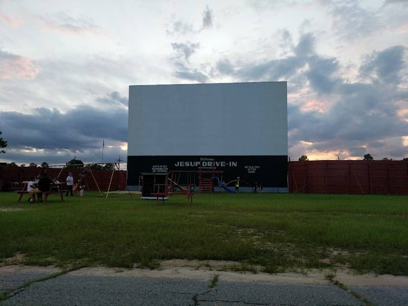 Jesup Drive-In - Image 2