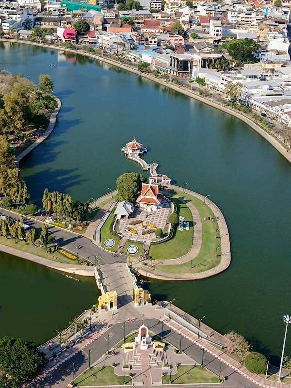 Pavilion in the middle of Bueng Phlan Chai - Image 1