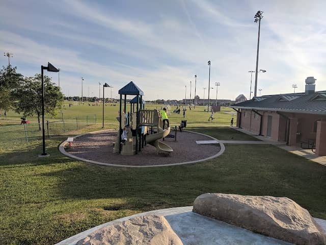 Centennial Park - Image 2