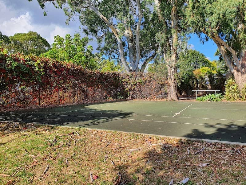 Lancelot Avenue Reserve - Image 1