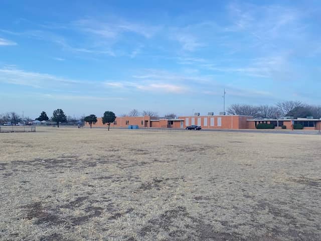 Lakeside School Park - Image 1
