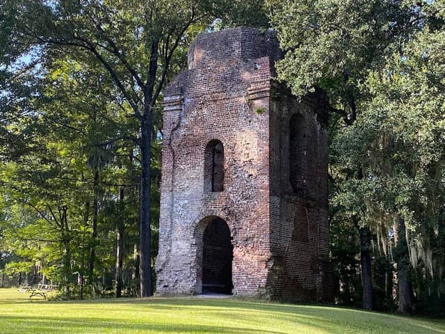 Fort Dorchester Ruins - Image 1