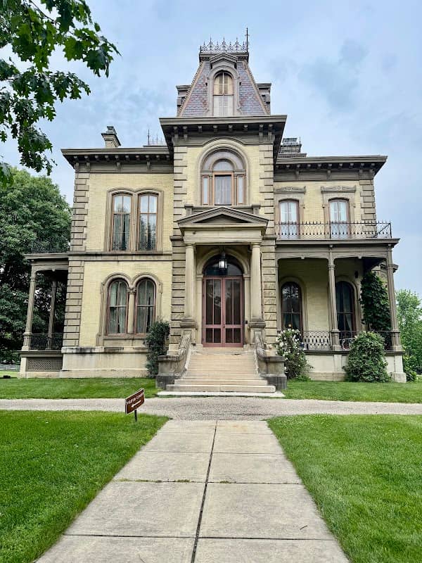 David Davis Mansion - Image 2