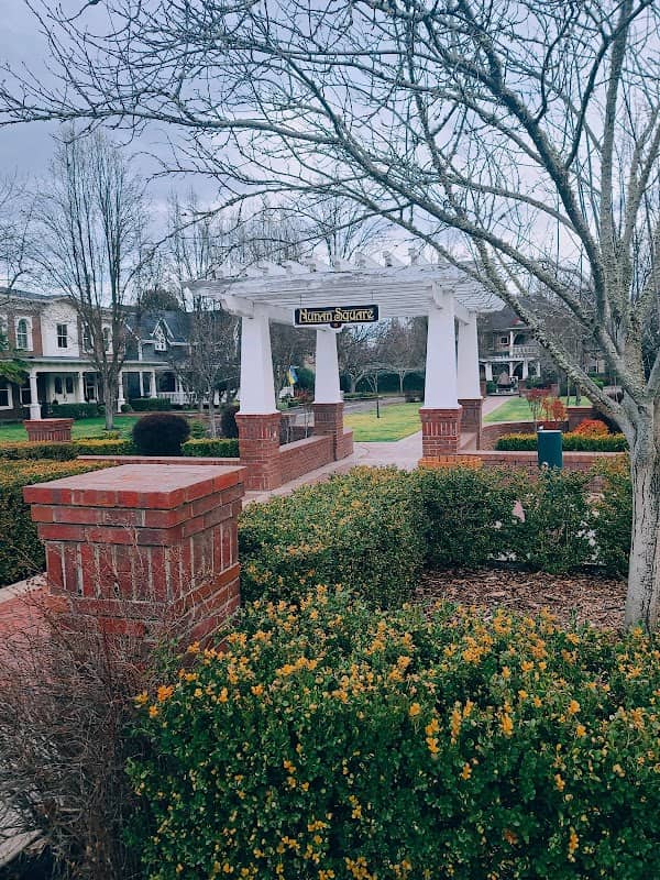 Nunan Square - Image 1