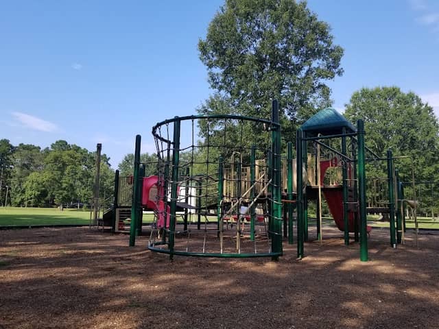 Sidney Hutchinson Park - Image 1