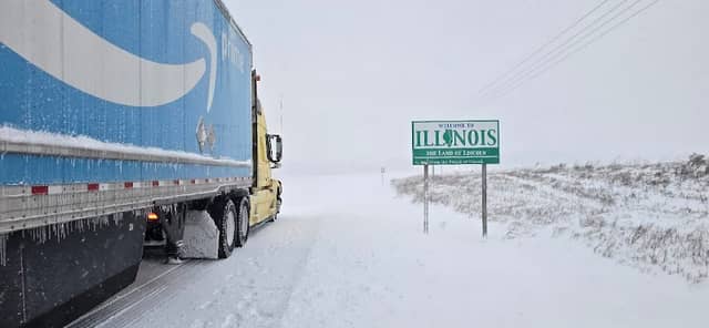Welcome To Illinois Sign - Image 2