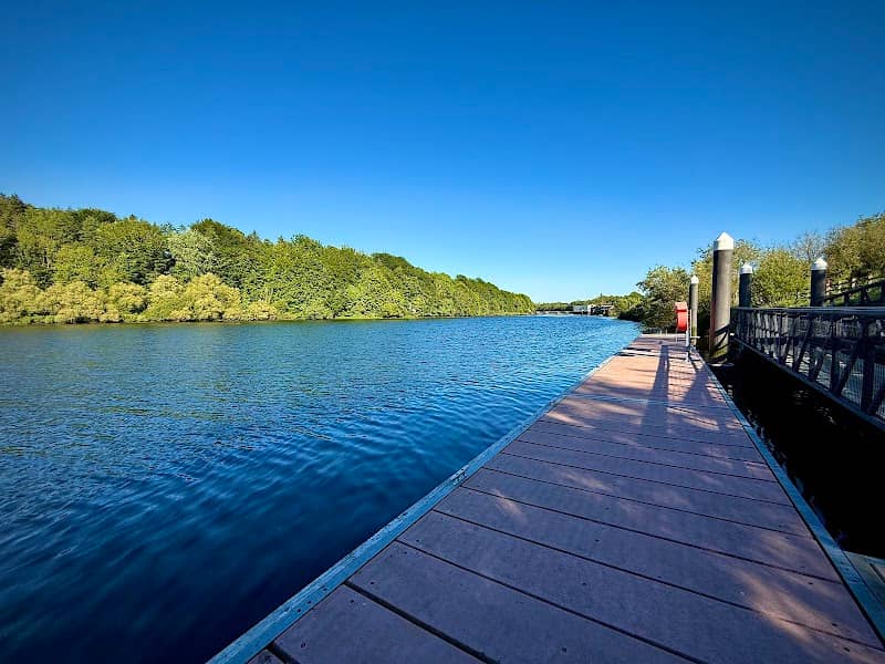 Somerset Riverside Park - Image 1