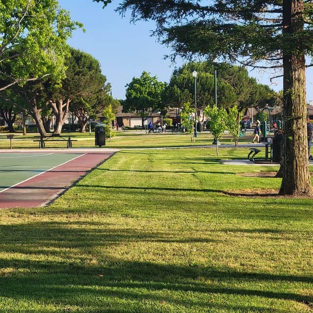 Rio Lindo Park - Image 1