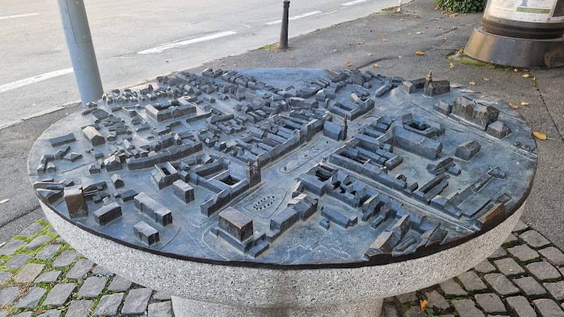 Model of the City Center - Image 1