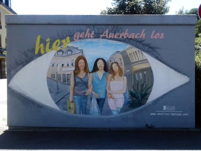 Mural "Hier geht Auerbach" - Image 1