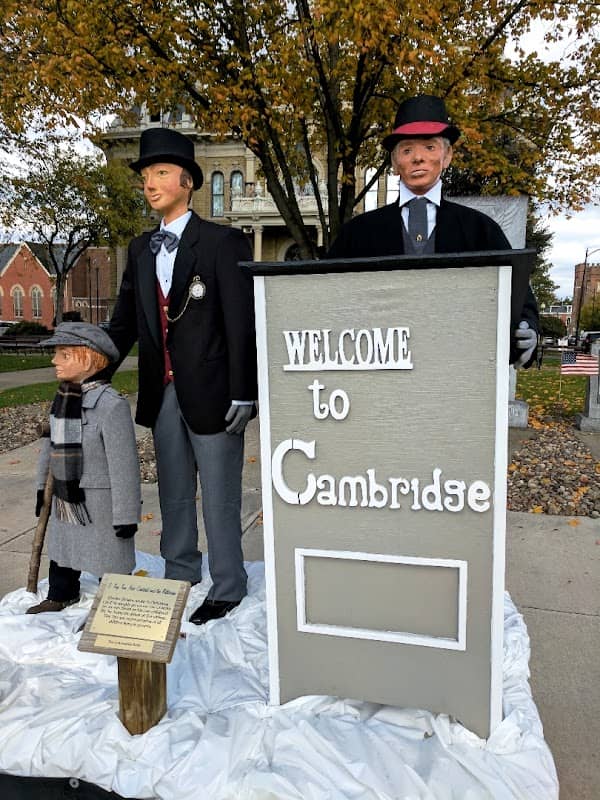 Dickens Victorian Village - Image 1