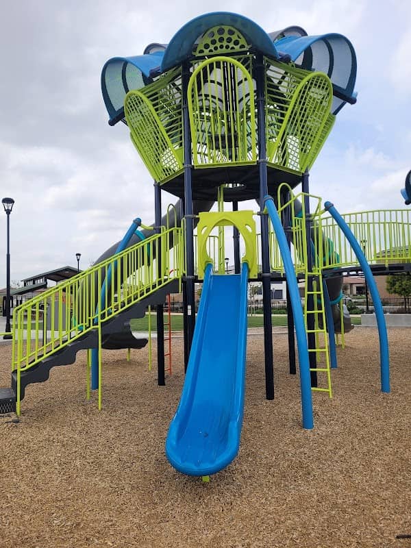 Santiago Park - Image 2