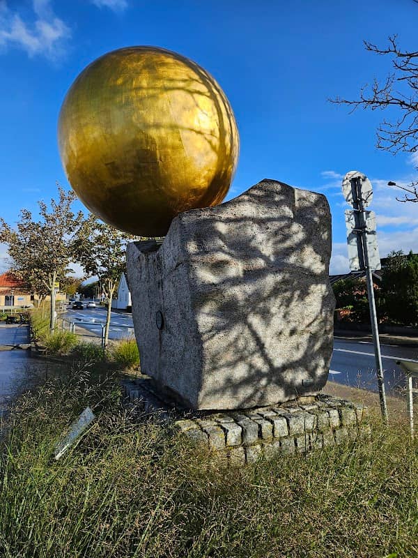Solskulptur / planetsti - Image 1