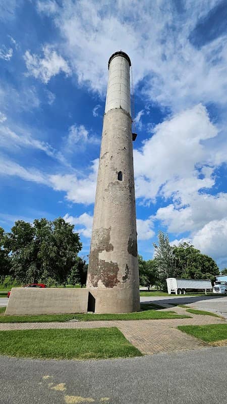 Caruthersville Historic Water Tower - Image 2