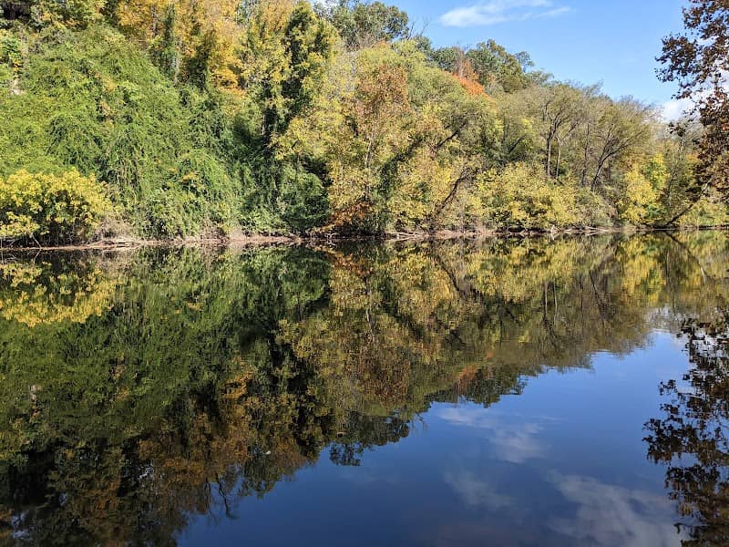 Newport River Walk - Image 2