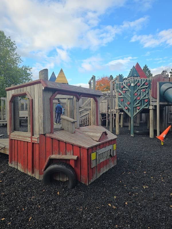 Ultimate Dreamland Playground - Image 2