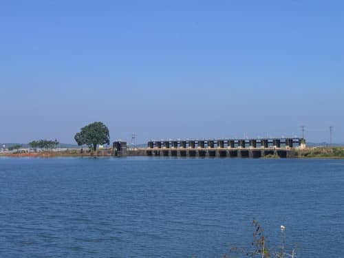 Enamavu riverside - Image 1