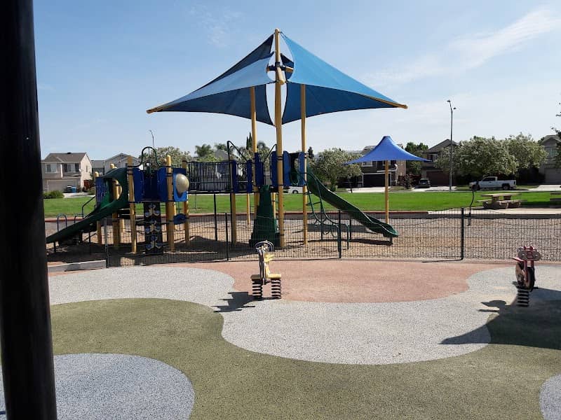 Los Arroyos Park - Image 2