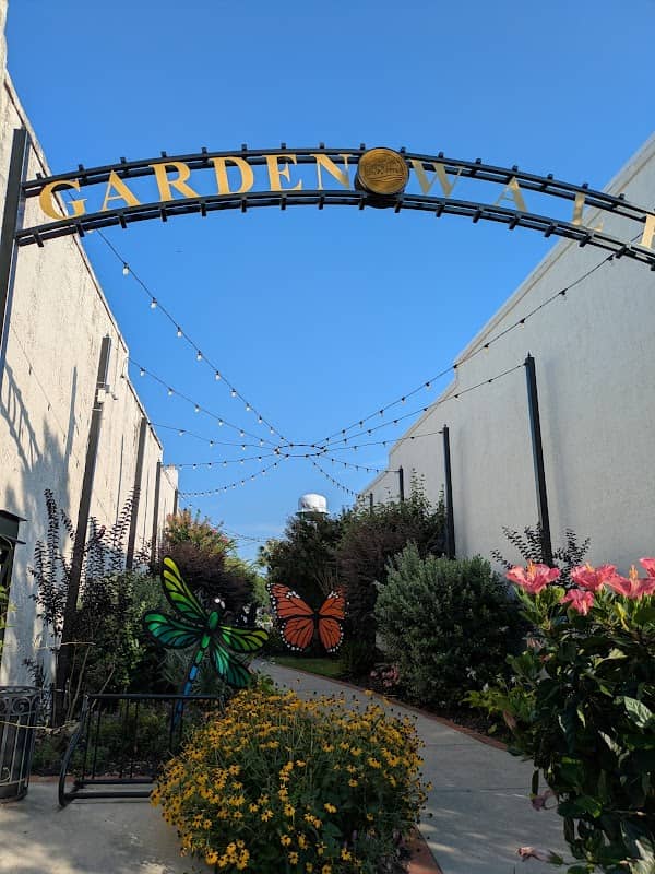 Conway Garden Walk - Image 1