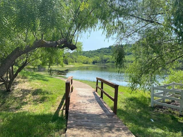 Ridge View Park - Image 1