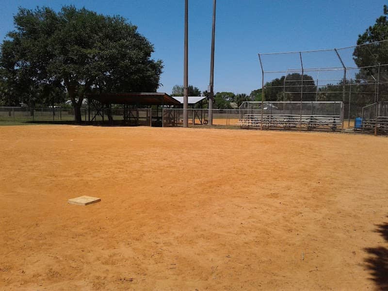 Lynbrook Park - Image 2