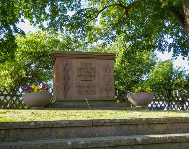 Gefallenendenkmal Philippsthal - Image 1