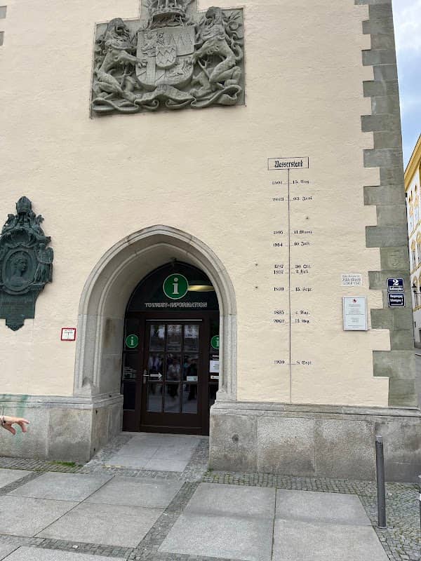 Glockenspiel Passau und Hochwassermarkierungen - Image 1