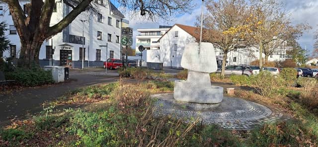 Fruchtbarkeitsbrunnen - Image 1