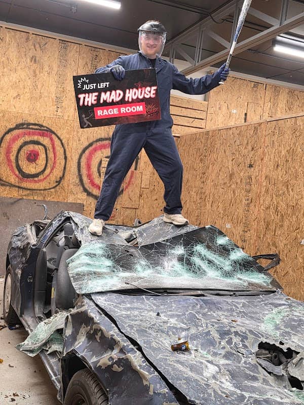 The Mad House Rage Room - Image 2