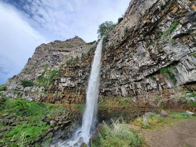 Scenic View Perrine Coulee Waterfall - Image 2