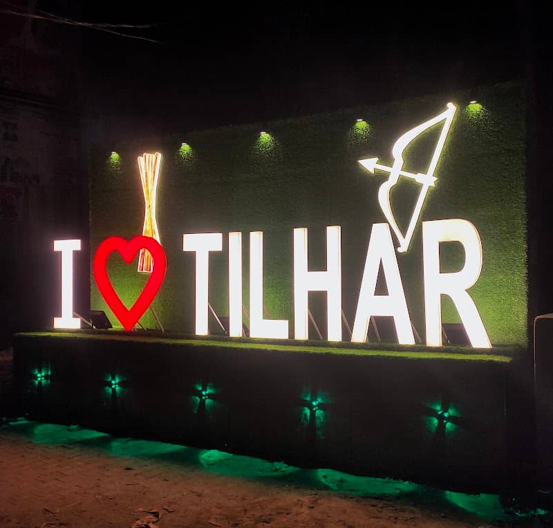 Selfie Point I love Tilhar - Image 1