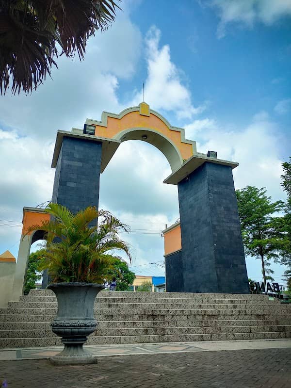 Alun-Alun Bangil - Image 1