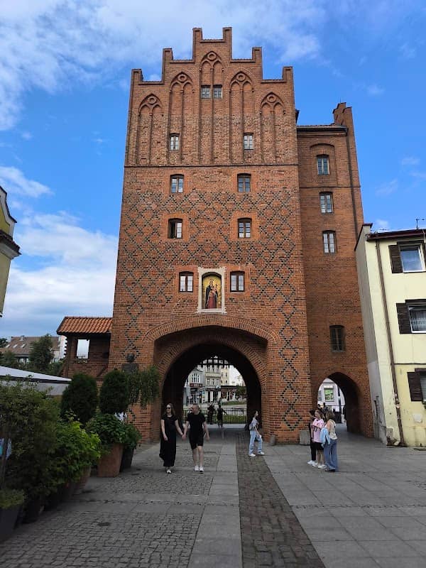 Upper Gate in the Old Town - Image 1