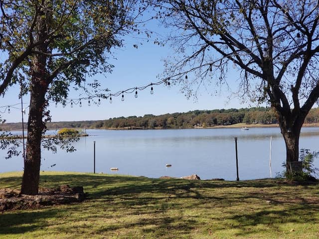 Sunset Bay at Lake Carl Blackwell - Image 2