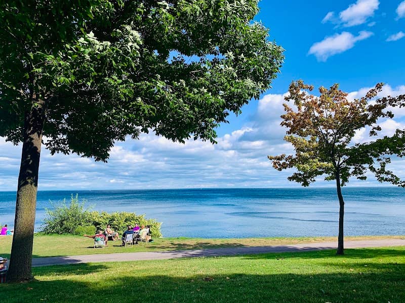 Lakeside Park - Image 1