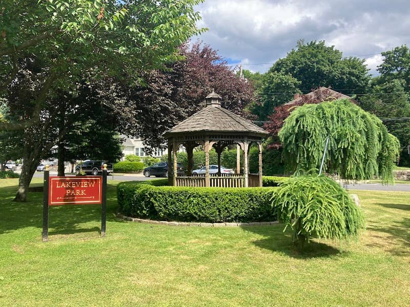 Lakeview Park - Image 1