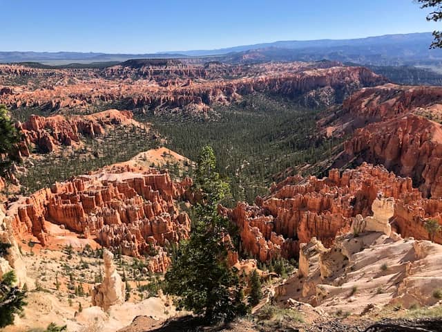 Peekaboo Loop, Hat Shop, And Under-The-Rim Trail Trailhead - Image 1