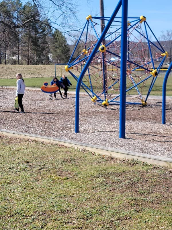 Ron Houben Memorial Park - Image 1