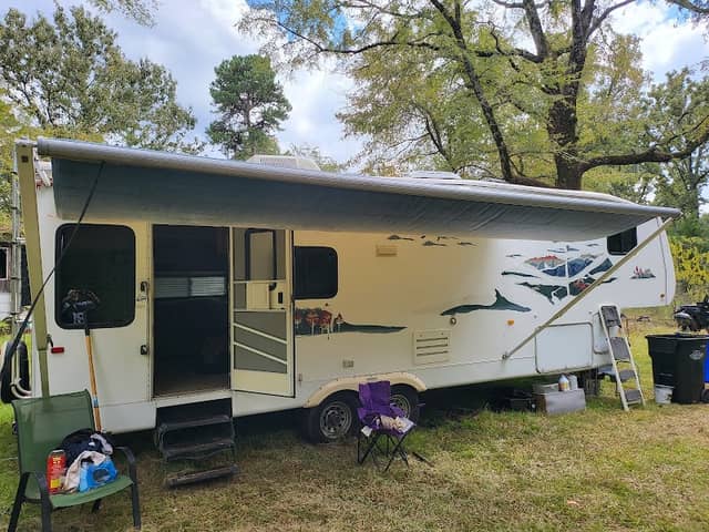 RJ'S RV Park - Image 1