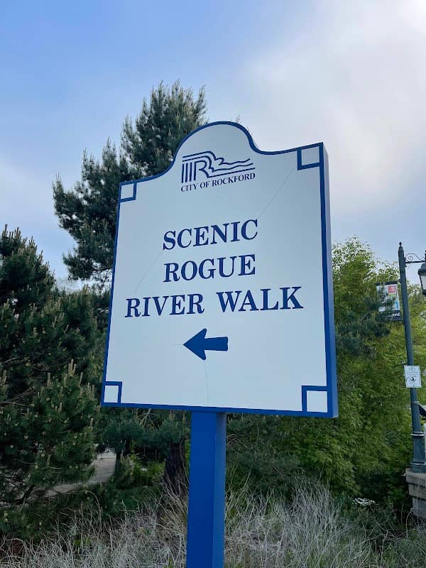 Scenic Rogue River Walk - Image 2