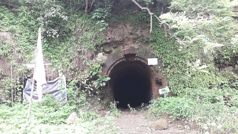 Gua Jepang - Image 1