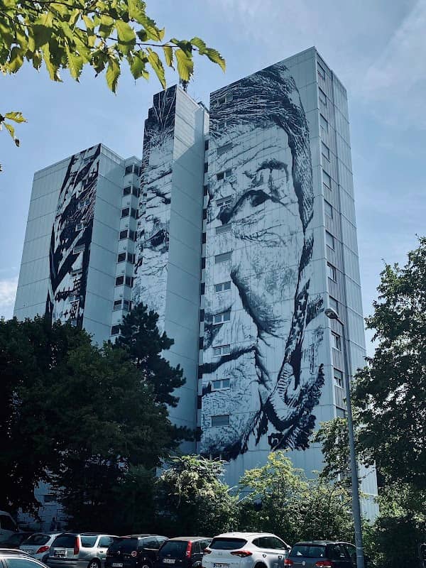 Hendrik Beikirch - Véra - STADT.WAND.KUNST (Graffiti Hotspot) - Image 3