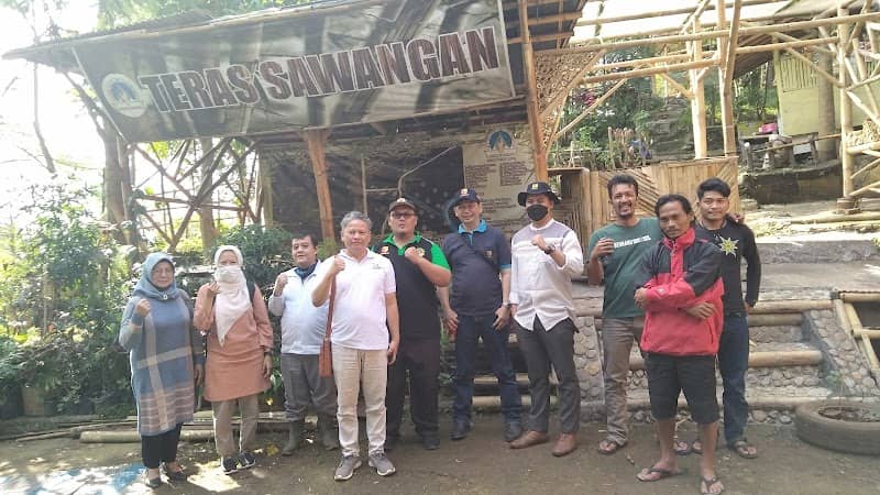 Saung panyawangan - Image 1