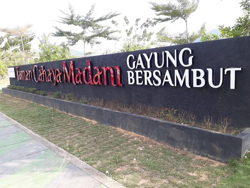 Taman Cahaya Madani Gayung Bersambut Singkawang - Image 2