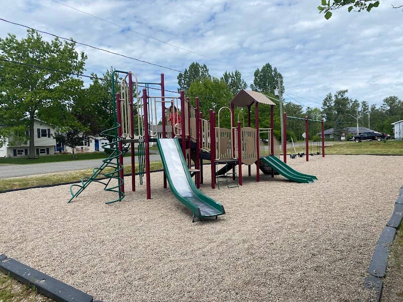Oak Court Park - Image 1